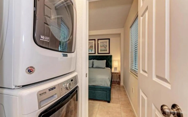Barefoot Dreams - 201 - 76th E