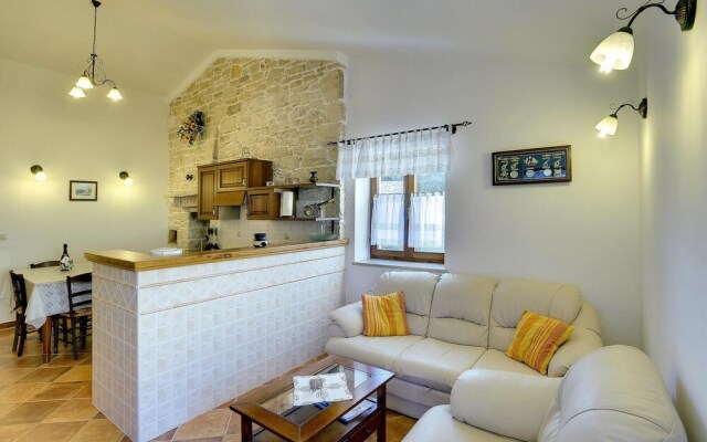 Awesome Home in Rakalj With 2 Bedrooms and Wifi
