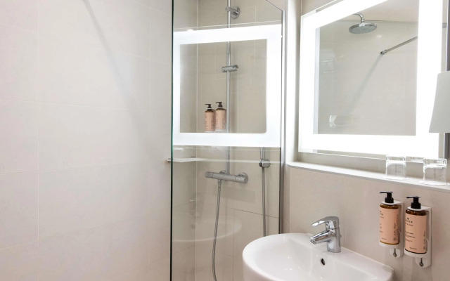 Mercure Paris Montparnasse Raspail