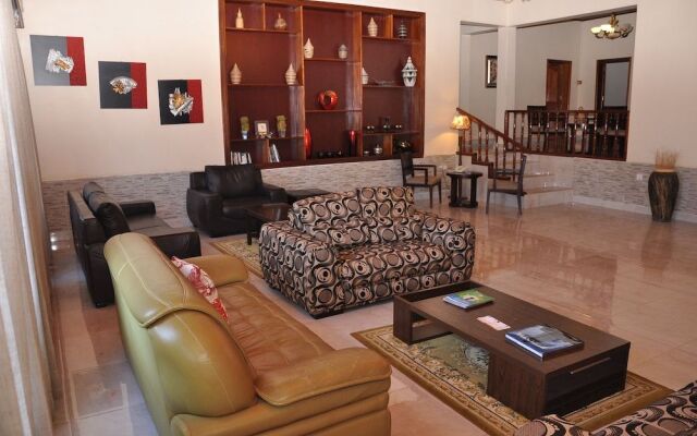 Garr Hotel