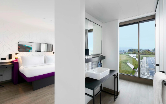 YOTEL Geneva Lake