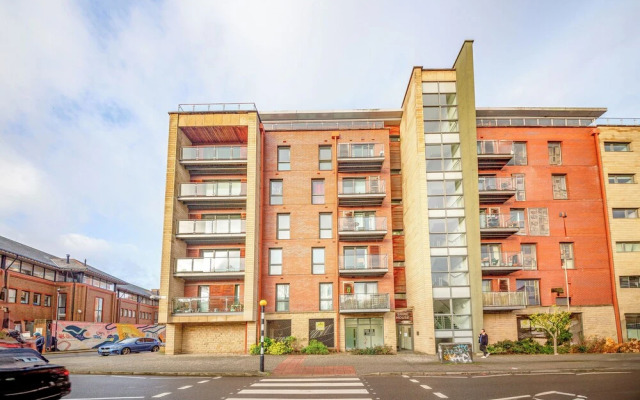 Elegant Shire House Apartment