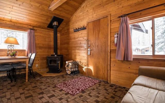 Castle Mountain Chalets