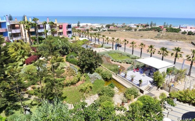 Des Arts Resort & Spa