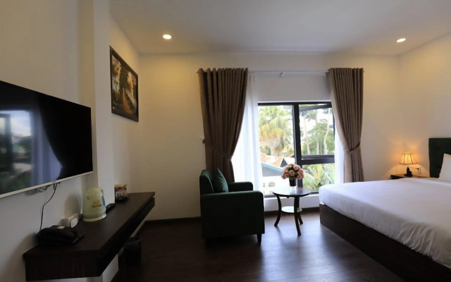 TTR Moonstone Apart Hotel