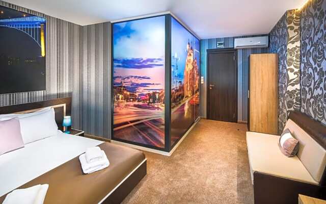 Central Point Boutique Hotel