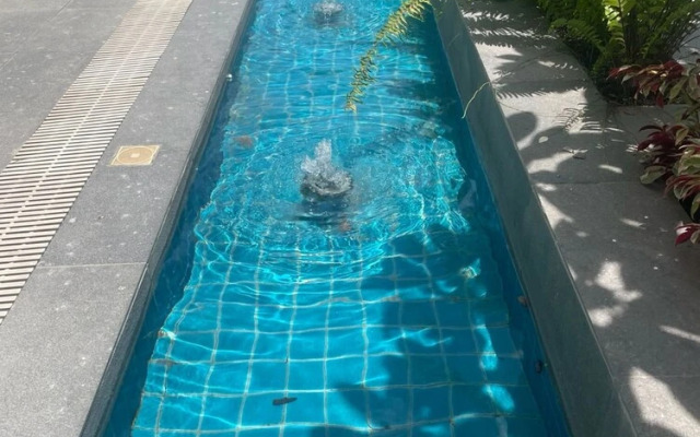 Spacious Modern Condo with Balcony