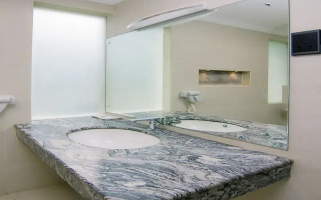 Capital O 249 Elephant Bath Hotel