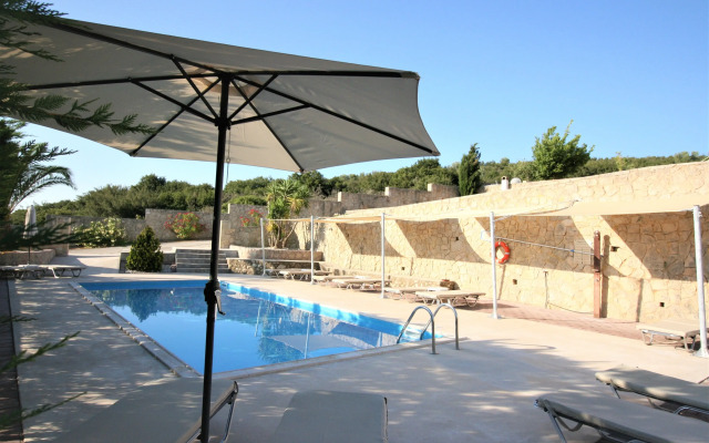 Lagoon View Apartments - Adults Only