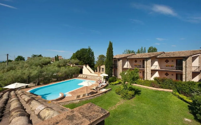 Peaceful Stay in Collazzone Hills