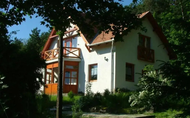 Szarvas Panzió