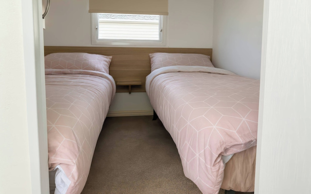 Golden Gate Holiday Centre - Holiday Accommodation 19058