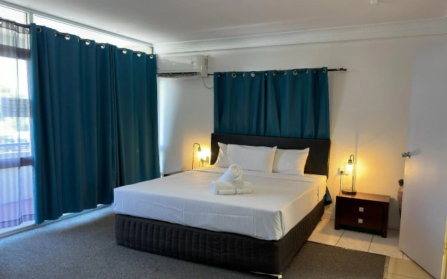The Q Motel