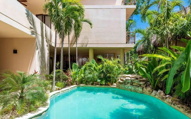 @villa.akbal- 2bd rooftop w/ open dinning room