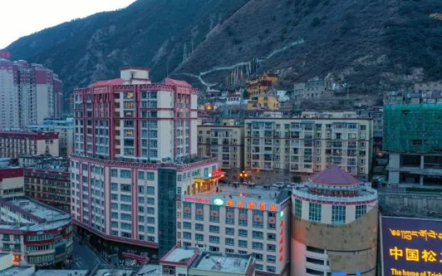 Vienna hote Ganzi 318 National Road Yajiang Bianch – Outside – Yajiang