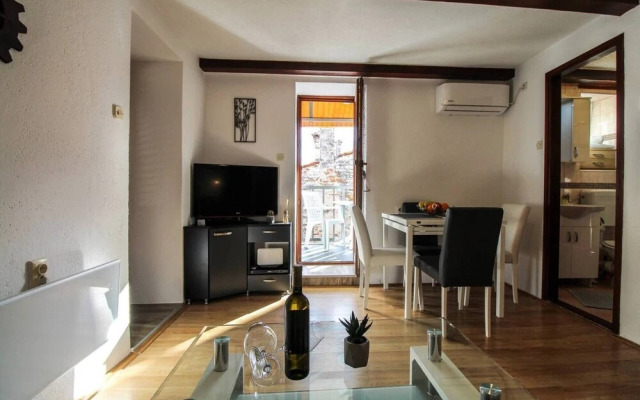 Lovely 2-bed Apartment in Rovinj