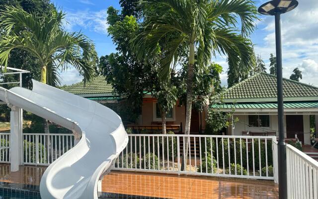 Baan Ing Khao Resort