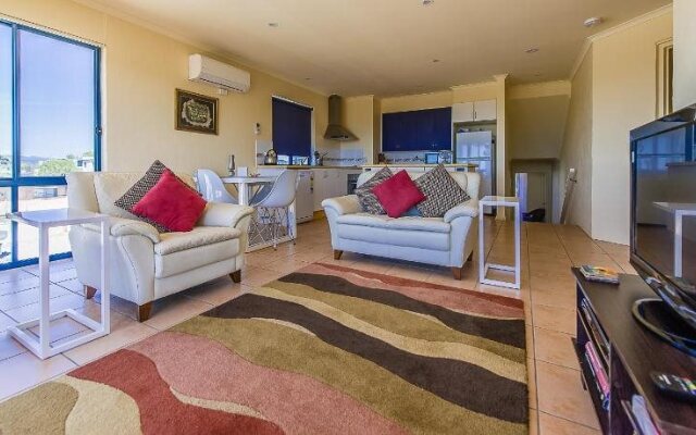 Ocean Breakers Holiday Apartments