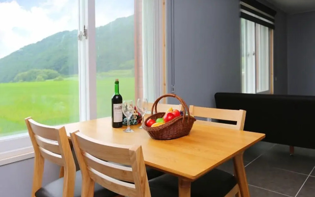 Deogyusan Forest Pension