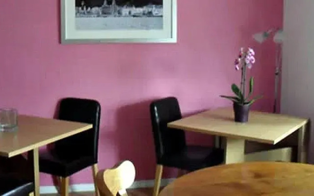 Old Greasby House Bed & Breakfast
