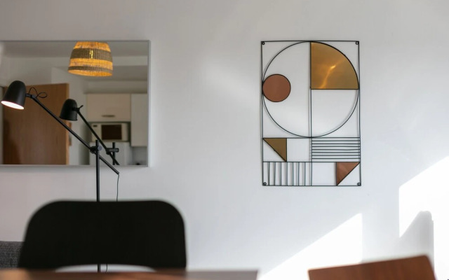 The Douglas - Donnini Apartments