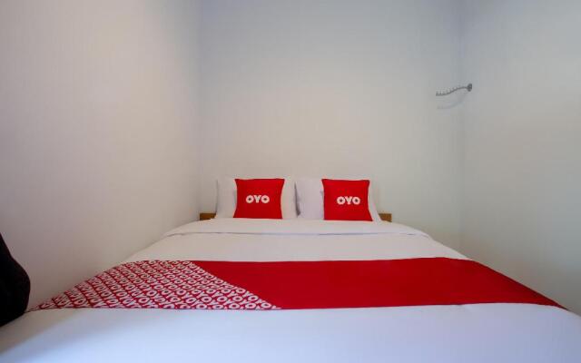 OYO 3707 Halona Guesthouse