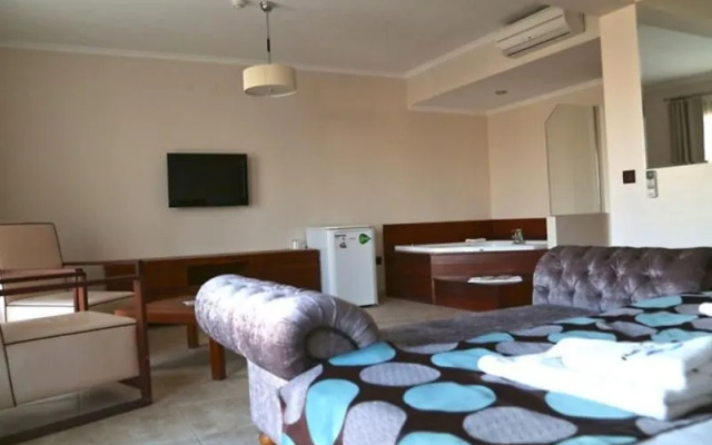Silvanus Hotel