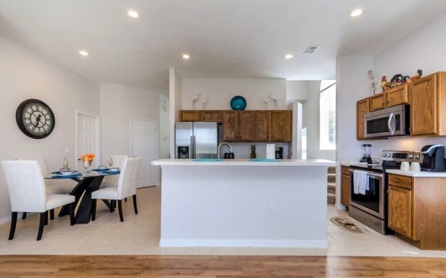 Frank's Highlands Reserve Villa by IPG Florida
