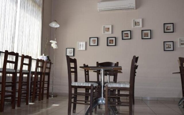 Hotel Kentrikon
