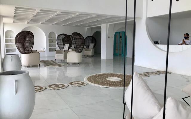 Loccal Collection Hotel