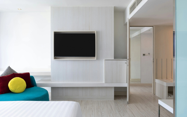 Centara Watergate Pavilion Hotel Bangkok - Image 3