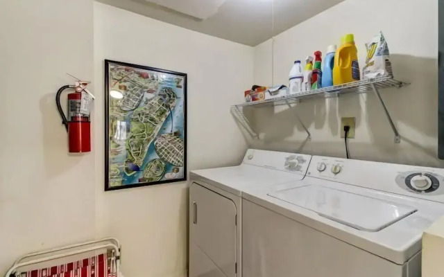 2072 Beachwood Villa