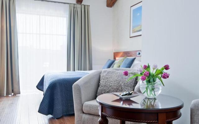 Mevo Apartament