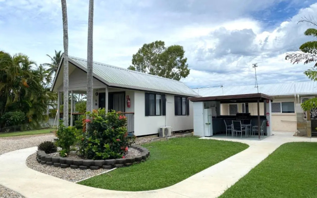 Palm View Holiday Apartments