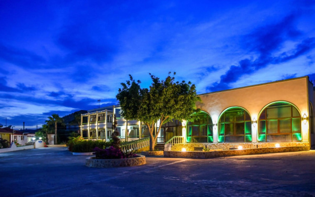 Chrysoula Hotel & Apartments