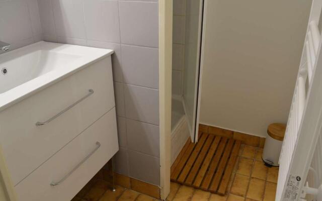 Appartement Le Grau-du-Roi, 1 pièce, 4 personnes - FR-1-250-159