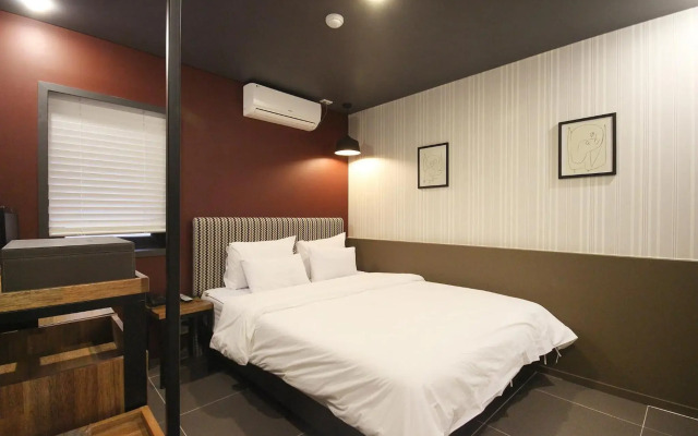 Hotel Gray