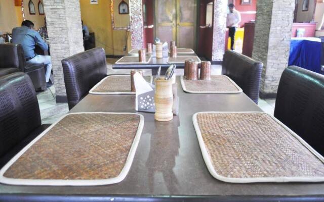 OYO Premium Old Gurgaon