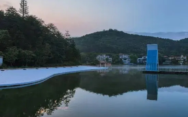 Moganshan Sky Swimming Pool Resort