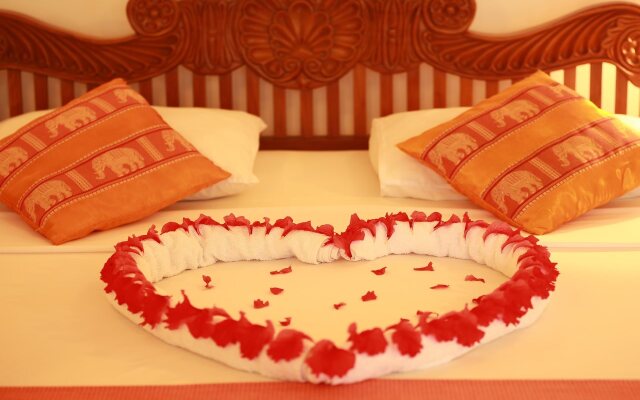 Royal Beach Resort