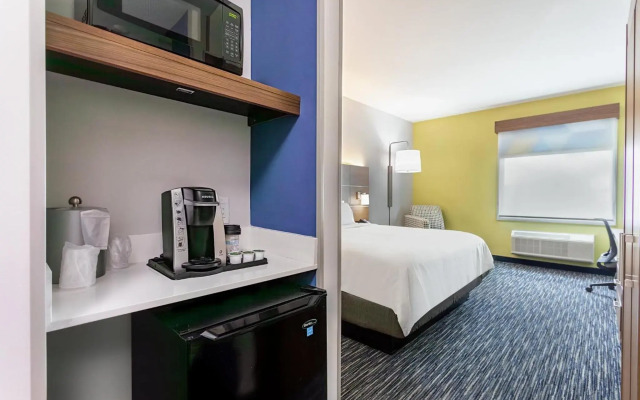 Holiday Inn Express & Suites Miramar