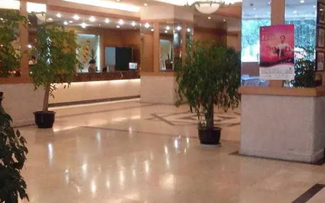 Garden City Hotel