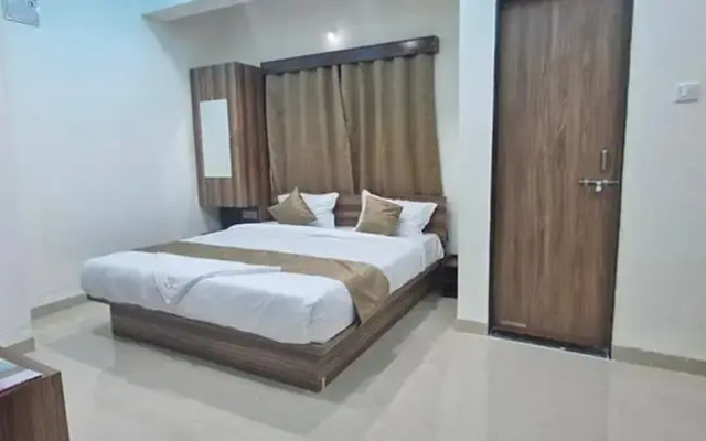 Fabhotel Mantra Inn