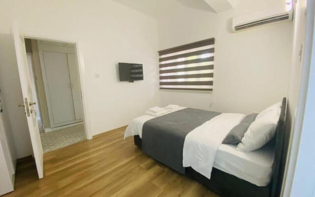 Secret Garden Guest House 04