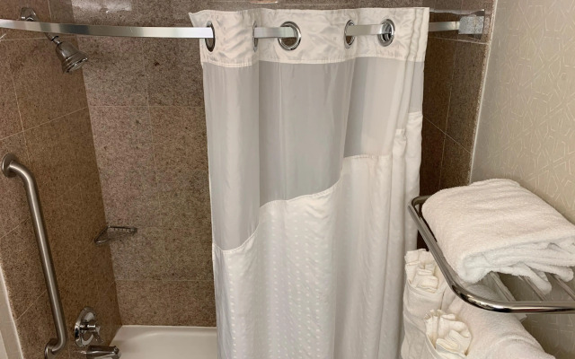 Holiday Inn Va Beach-Oceanside (21st St) by IHG