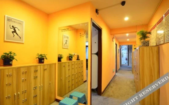 Zhumengzhe Capsule Hostel
