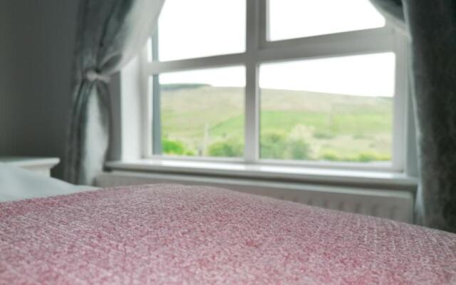 An Charraig Ban on the wild Atlantic way F94WT02