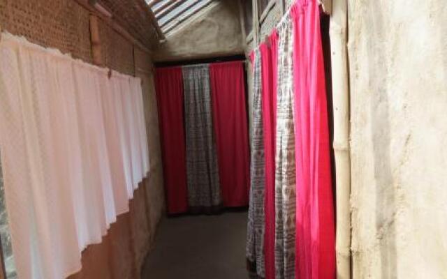 Tieedi Earthy Dwelling