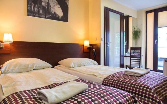 Standard Twin room (twin beds)