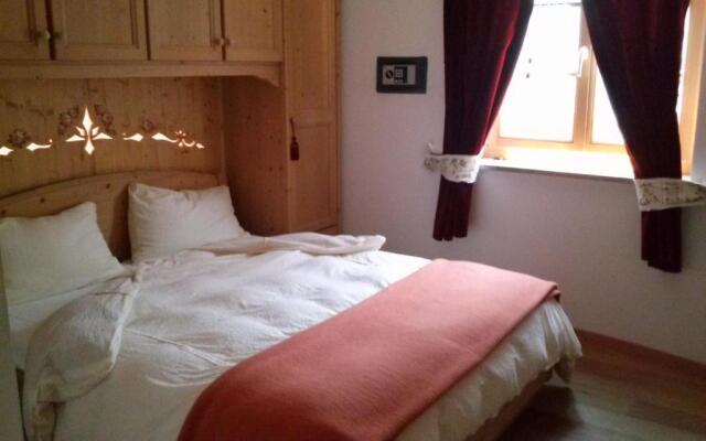 Apartments Cableway Canazei